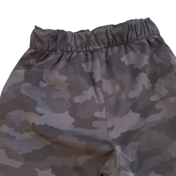 LULULEMON On The Fly 7/8 Pant Incognito Camo Multi Grey, Size 4 Style X8 - Picture 10 of 11